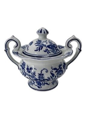 Vintage China Blue Onion for SEYMOUR MANN Covered Pedestal Bowl Dish